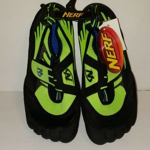 NWT Kids Nerf Beachwear/Water Shoes Size: XL 4/5